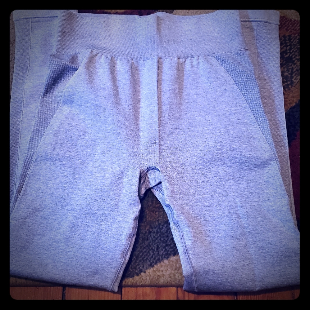 Selling a high waisted set